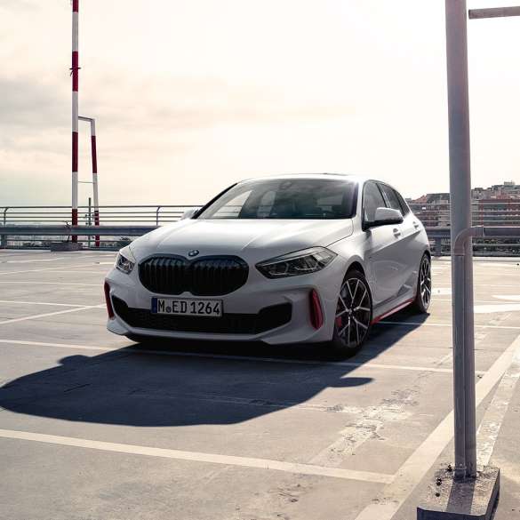 BMW Serie 1 Parking Assistant. La función Parking Assistant del BMW Serie 1 incluye Reversing Assistant.