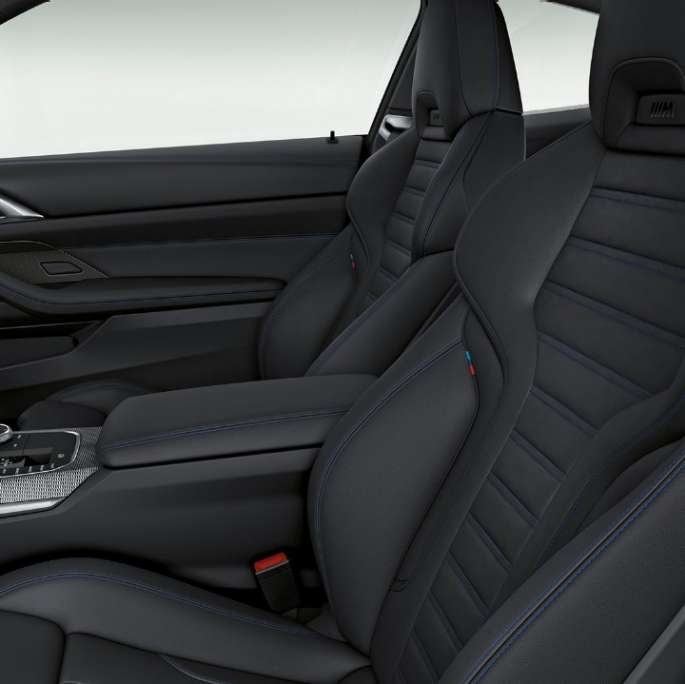 Puesto de conducción BMW Serie 4 Coupé Paquete deportivo M G22 2020 BMW Serie 4 Coupé G22 2020 Paquete deportivo M Interior Puesto de conducción