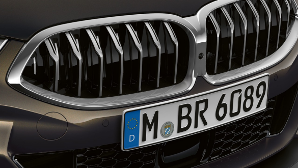 BMW M850i xDrive Gris Dravit metálico, frontal, parrilla de riñón con Flujo de Aire Activo. BMW M850i xDrive Gris Dravit metálico, frontal, parrilla de riñón con Flujo de Aire Activo.