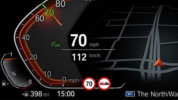 Speed Limit Assist automático BMW M340i xDrive Berlina Speed Limit Assist automático BMW M340i xDrive Berlina G20 Primer plano
