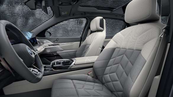 Combinación de cuero BMW Individual ‘Merino’/lana de cachemira con elementos exclusivos BMW M760e xDrive Berlina G70 Interior en combinación de cuero BMW Individual ‘Merino’/lana de cachemira con elementos exclusivos BMW M760e xDrive Berlina G70