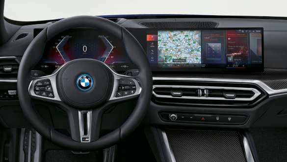 BMW Live Cockpit Professional con BMW Curved Display BMW i4 M50 G26 2021 BMW Live Cockpit Professional con BMW Curved Display BMW i4 M50 G26 2021 Interior Puesto de conducción