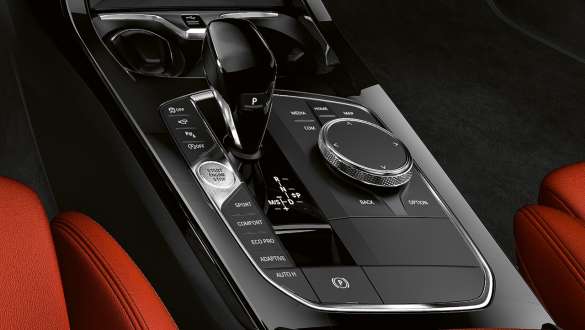 Transmisión Steptronic Sport. BMW M135i xDrive con transmisión Steptronic Sport.