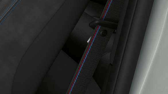 Cinturones de seguridad M del BMW M2 Competition Cinturones de seguridad M del BMW M2 Competition F87 2018 Hockenheim Silver metálico interior