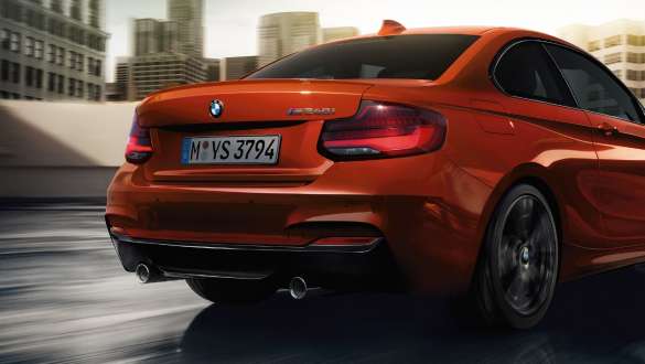 BMW xDrive BMW M240i Coupé BMW xDrive BMW M240i Coupé F22 2017 vista trasera de tres cuartos