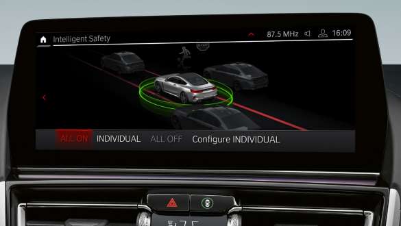 Driving Assistant Professional, nuevo gama BMW Serie 8 Coupé M F92 LCI Renovación 2022 Nuevo gama BMW Serie 8 Coupé M F92 LCI Renovación 2022 Driving Assistant Professional, display de control