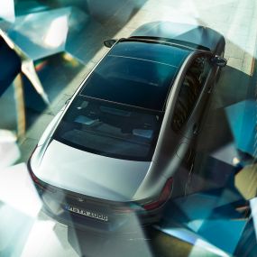Techo panorámico del BMW M850i xDrive Gran Coupé Vista aérea del techo panorámico del BMW M850i xDrive Gran coupé G16 2019 BMW Individual Frozen Bluestone metálico