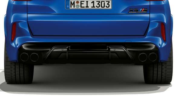 Sistema de escape deportivo M del BMW X5 M Competition Sistema de escape deportivo M BMW X5 M Competition color Marina Bay Blue metálico vista trasera