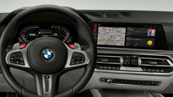 Panel de instrumentos específico M en el BMW X5 M Competition Panel de instrumentos M específico BMW X5 M Competition cabina