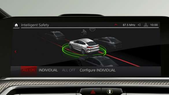 Gama BMW X6 M con Driving Assistant Professional F96 Driving Assistant Professional, gama BMW X6 M F96 2020 SUV interior