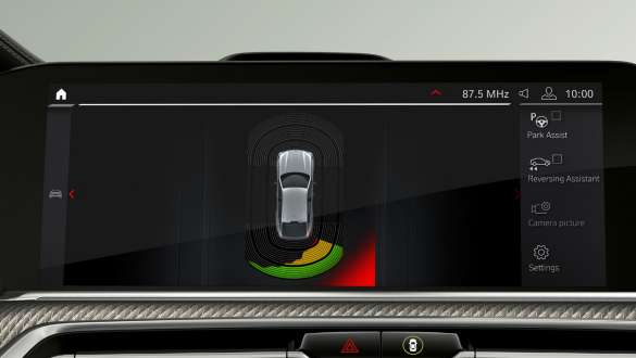 Gama BMW X6 M con Parking Assistant Plus F96 Parking Assistant Plus, gama BMW X6 M F96 2020 SUV interior