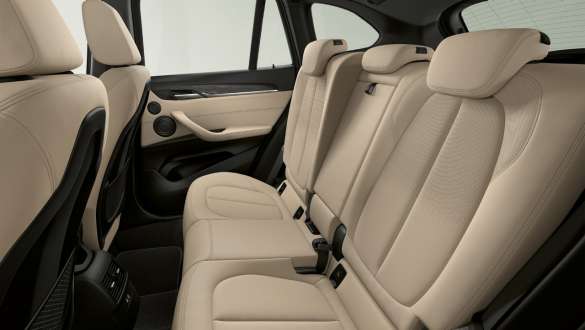 BMW X1 F48 LCI asientos traseros ajustables BMW X1 F48 LCI interior con asientos traseros ajustables