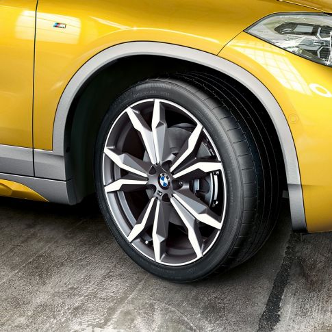 Llantas de aleación ligera BMW X2 2017 F39 BMW X2 2018 F39 Galvanic Gold metalizado, llantas de aleación ligera