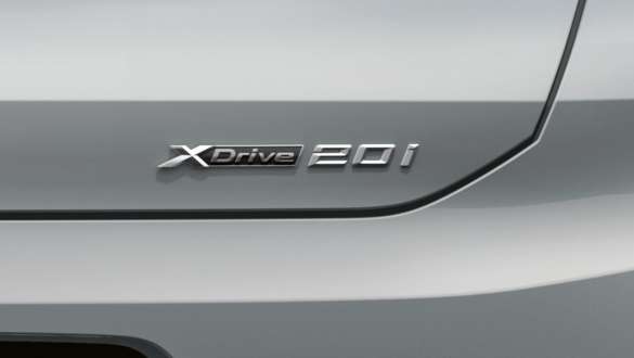Vista de la zaga BMW X2 F39 BMW X2 xDrive F39 2020 Brooklyn Grey, vista de la zaga