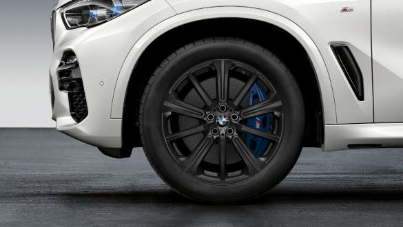 Llanta de aleación ligera M de 20 pulgadas con radios en estrella estilo 748 M BMW X5 G05 2018 Llanta de aleación ligera M de 20 pulgadas con radios en estrella estilo 748 M BMW X5 G05 2018 Exterior