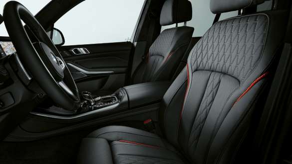 Cuero integral Merino BMW Individual en Schwarz con costuras decorativas en rojo BMW X5 Edition Black Vermilion G05 2021 Cuero integral Merino BMW Individual en Schwarz con costuras decorativas en rojo BMW X5 Edition Black Vermilion G05 2021