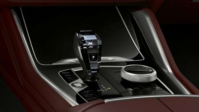 BMW X6 with BMW Individual, centre console. BMW X6 Interior with BMW Individual with focus on the cockpit.
