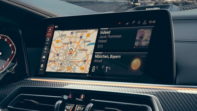 Cabina con vista de las pantallas de 12.3”. Cabina del BMW X6 con vista de las pantallas de 12.3”.