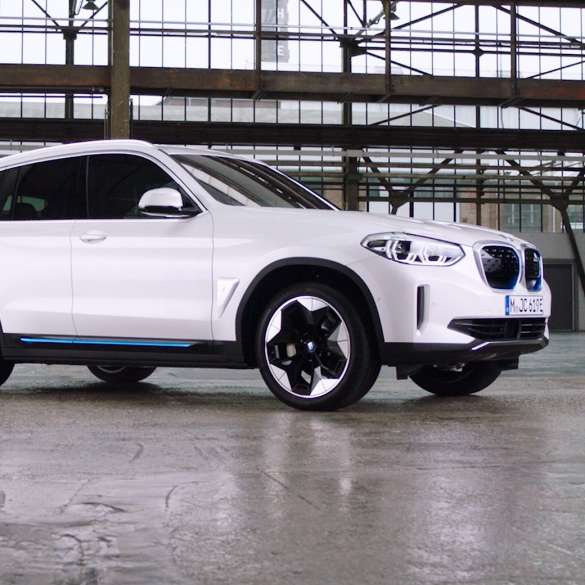 BMW iX3 G08 Conectividad Película BMW iX3 G08 2020 Mineralweiss metalizado Conectividad Película