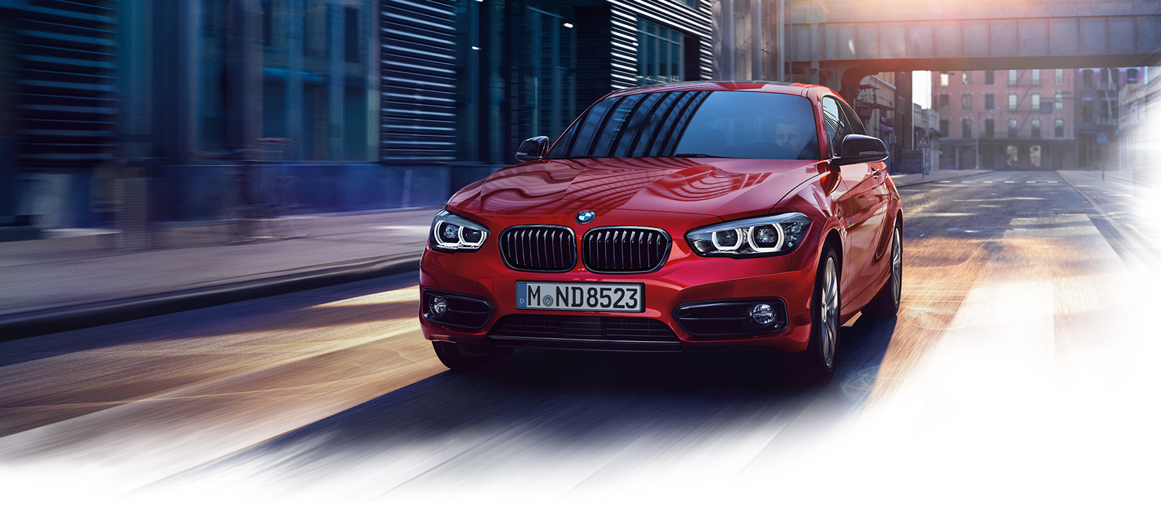 Autos Veloces BMW Serie 1 de 3 Puertas Rojo Autos Veloces BMW Serie 1 de 3 Puertas Rojo