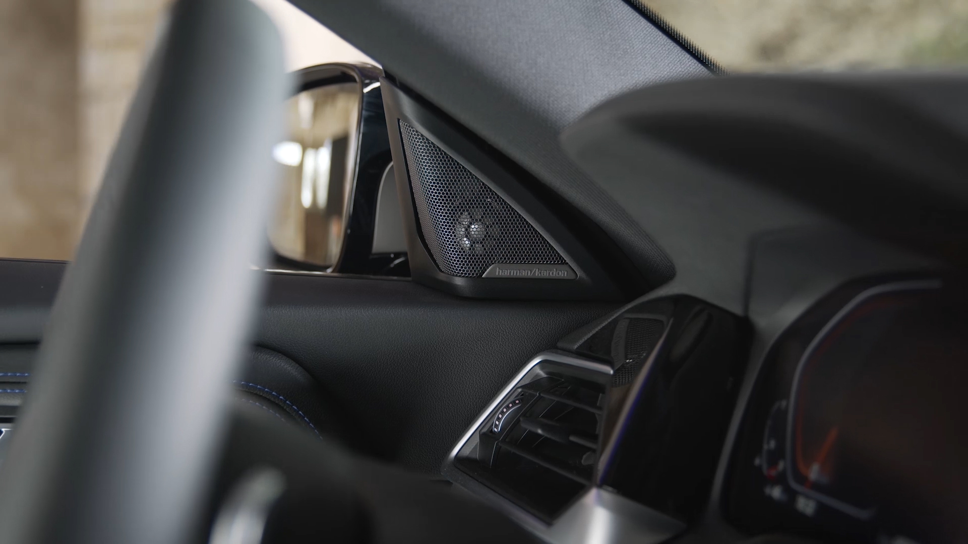 BMW Intelligent Personal Assistant y Connected Music BMW Intelligent Personal Assistant y Connected Music