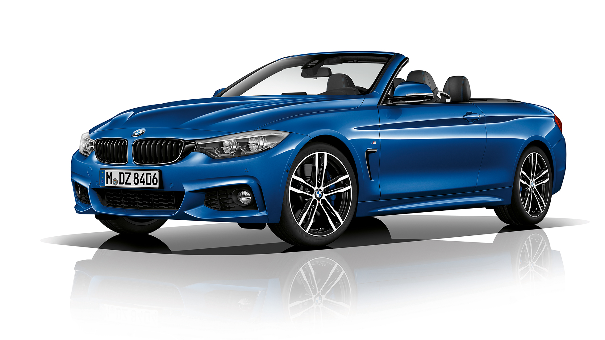 BMW Serie 4 Convertible, toma frontal de tres cuartos del Modelo M Sport BMW Serie 4 Convertible, toma frontal de tres cuartos del Modelo M Sport