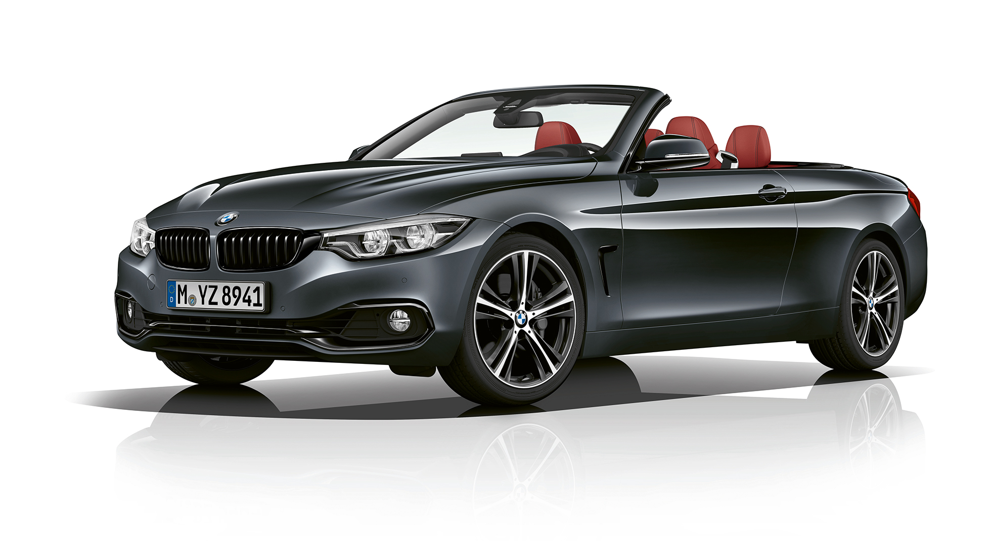 BMW Serie 4 Convertible, toma frontal de tres cuartos del Modelo Sport Line BMW Serie 4 Convertible, toma frontal de tres cuartos del Modelo Sport Line