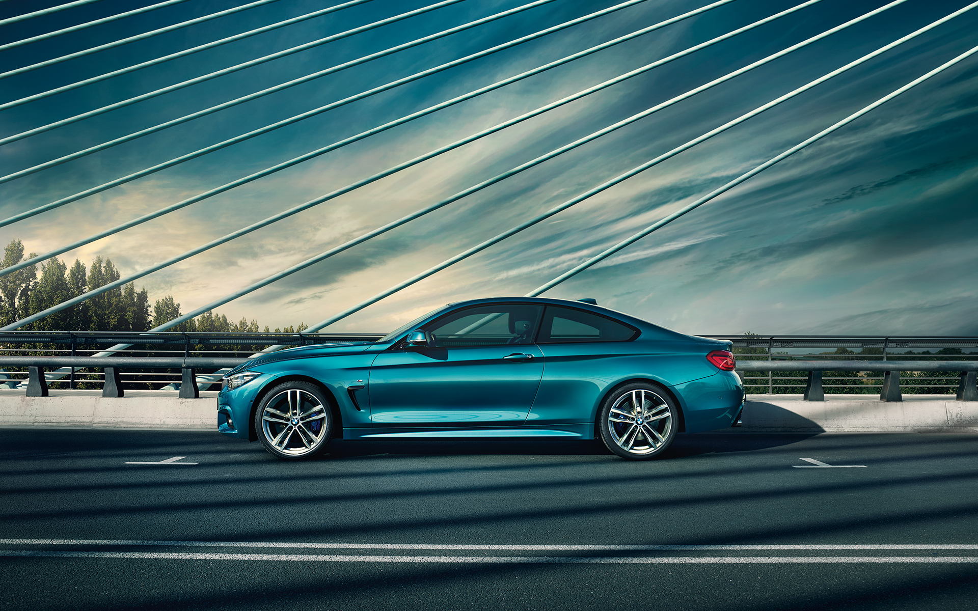 Vista lateral, BMW Serie 4 Coupé. Vista lateral, BMW Serie 4 Coupé.