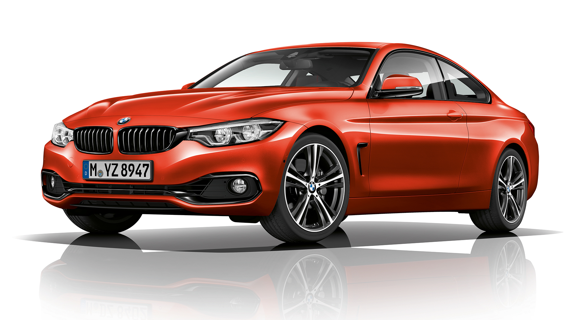 BMW Serie 4 Coupé, toma delantera de tres cuartos del Modelo Sport Line BMW Serie 4 Coupé, toma delantera de tres cuartos del Modelo Sport Line