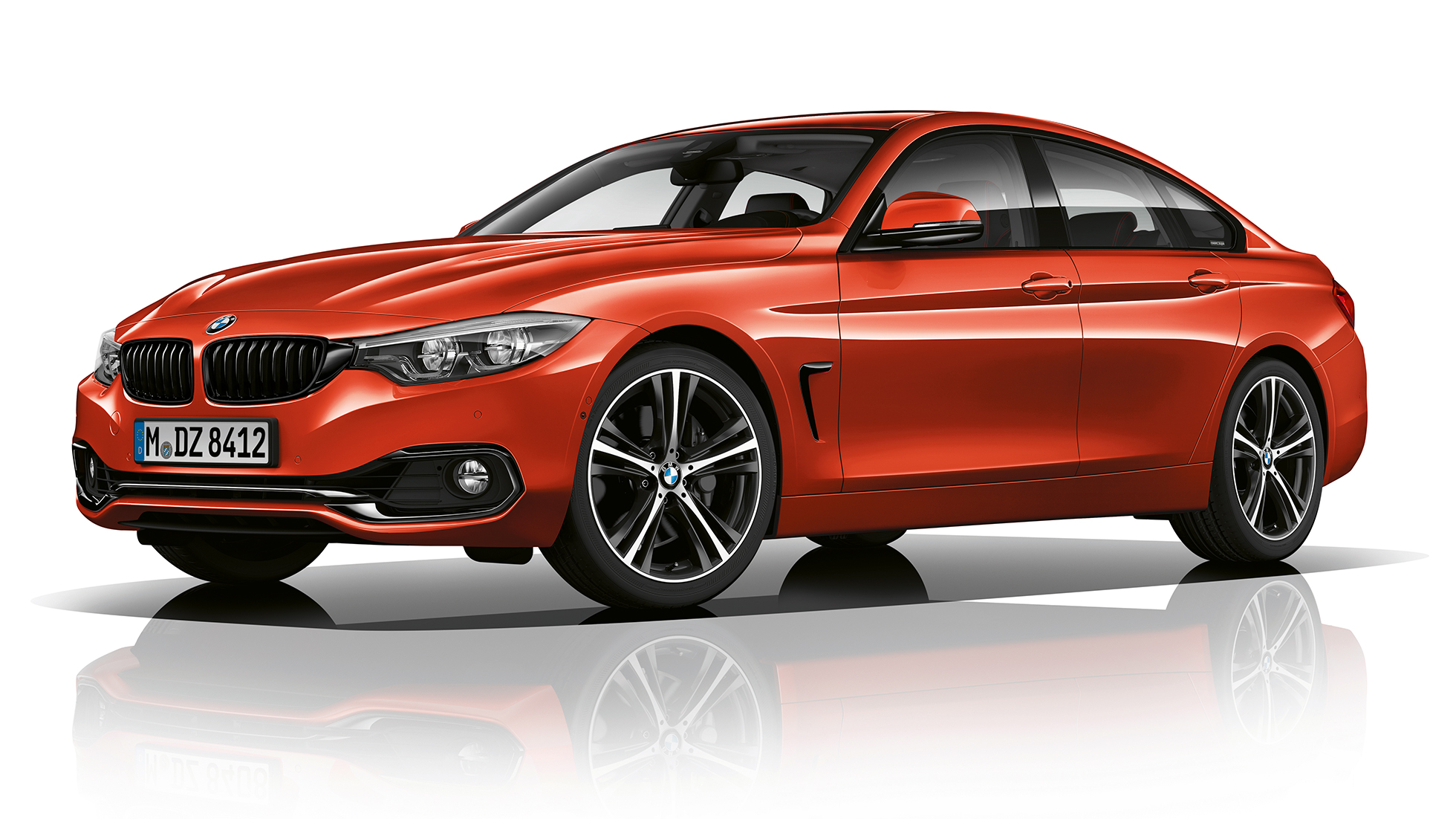 BMW Serie 4 Gran Coupé, toma frontal de tres cuartos del modelo Sport Line BMW Serie 4 Gran Coupé, toma frontal de tres cuartos del modelo Sport Line