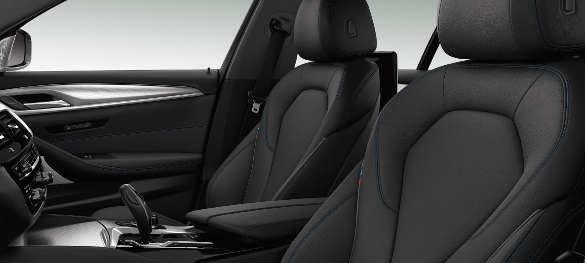 La línea M Sport con interiores de acabados espléndidos Interiores de lujo línea M Sport