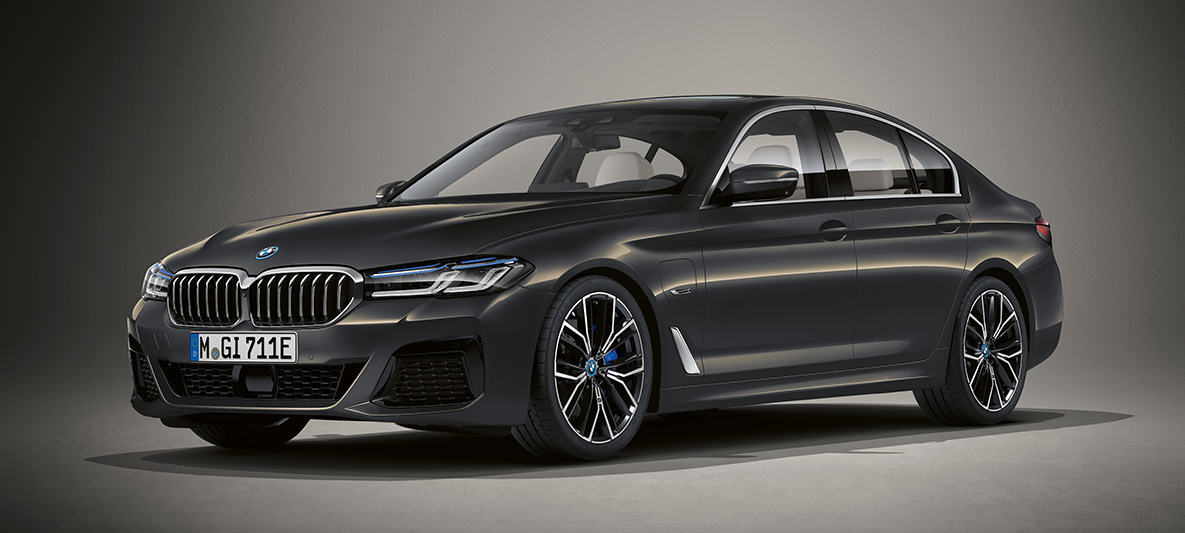 Características exclusivas del Serie 5 Sedán Coche híbrido en México Serie 5 Sedán gris alvita