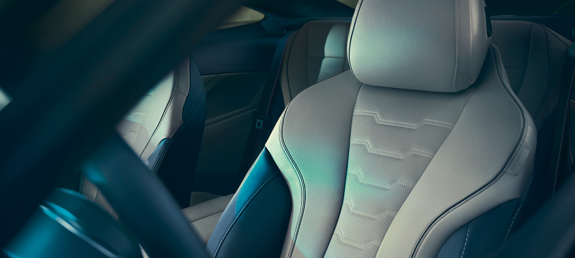BMW M850i Coupé First Edition, asiento del conductor Asiento del conductor del BMW M850i Coupé First Edition