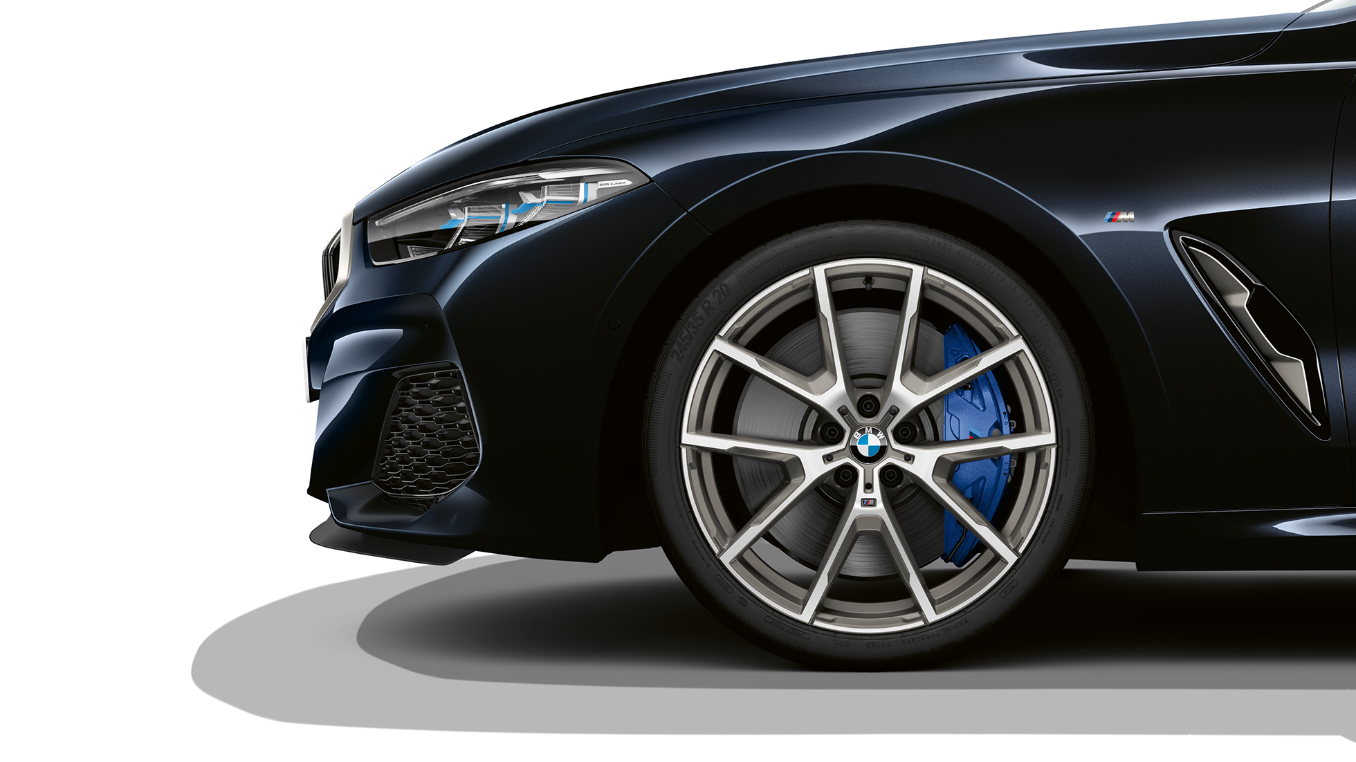 Rines de aleación ligera de 19” con rayos dobles estilo 727 M bicolor. BMW Serie 8 Coupé, Carbon Black metálico, rines de aleación ligera de 19” con rayos dobles estilo 727 M bicolor.
