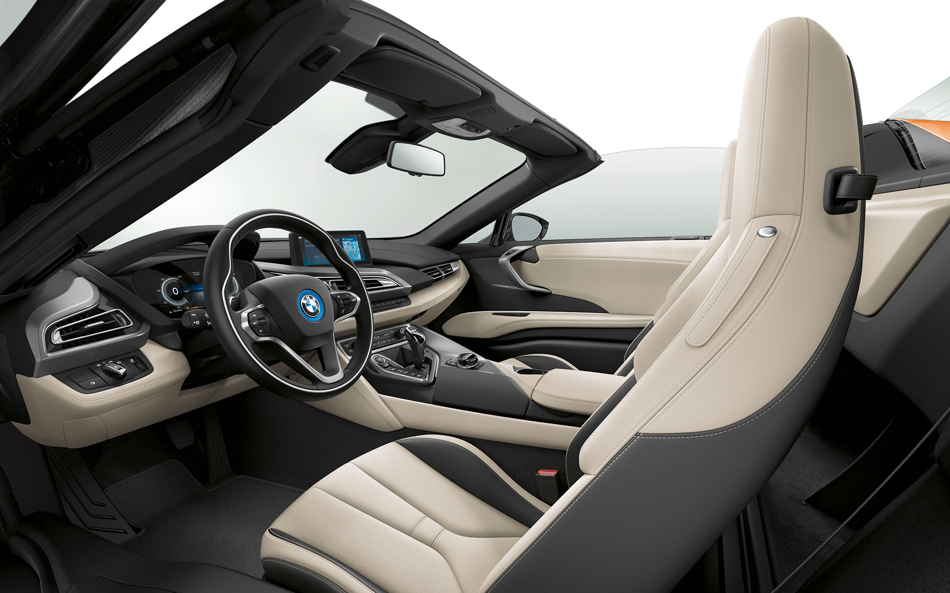 BMW i8 Roadster: detalle de interiores, asientos y volante BMW i8 Roadster: detalle de interiores, asientos y volante