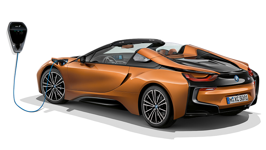 Máxima libertad con la fácil carga de tu i8 Roadster Carga del auto híbrido BMW i8 Roadster