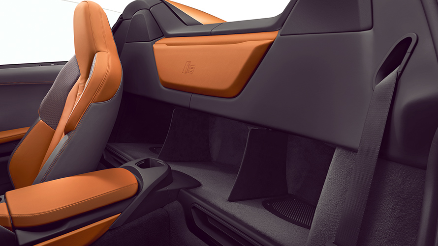 Vista interior parte posterior de los asientos modelo i8