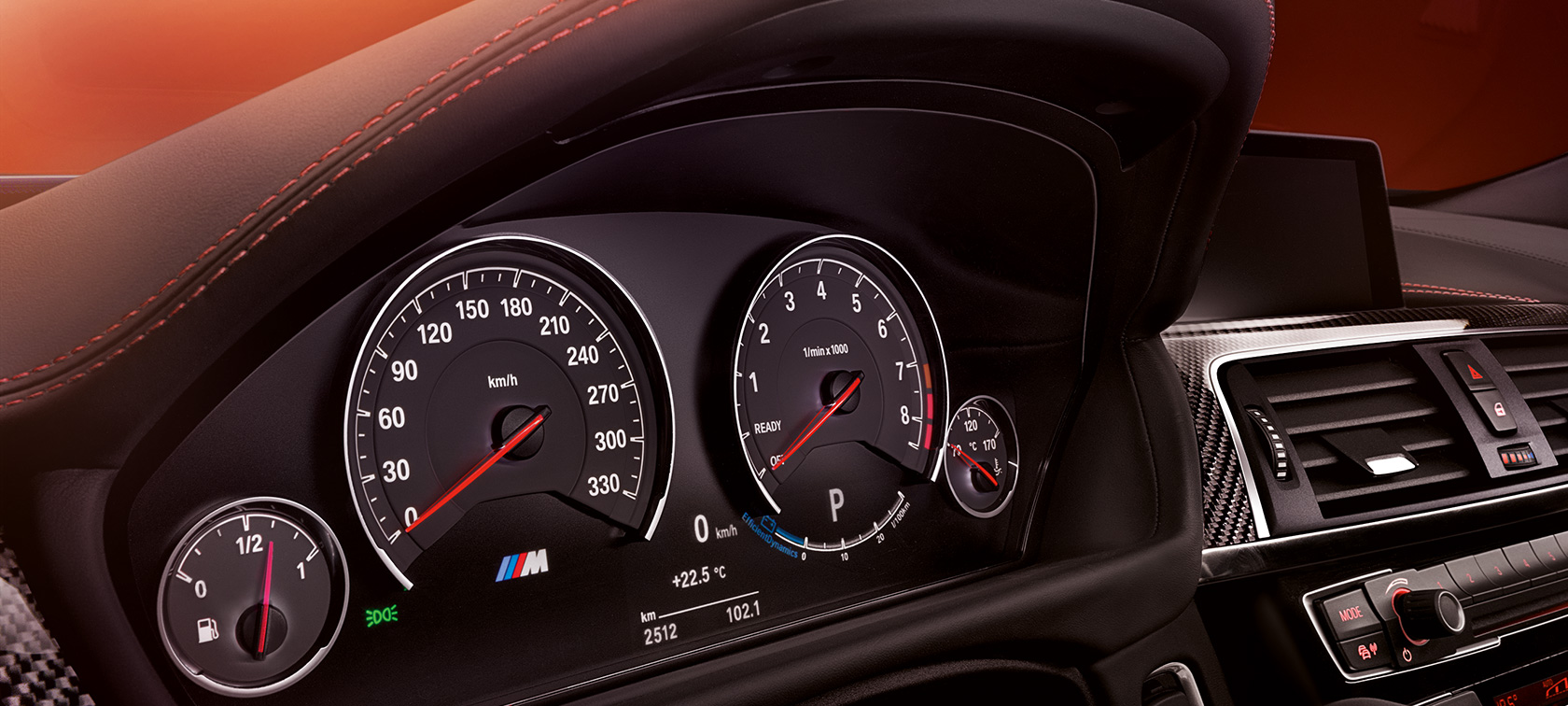 Conectividad en el BMW M4 Coupé. Conectividad en el BMW M4 Coupé.
