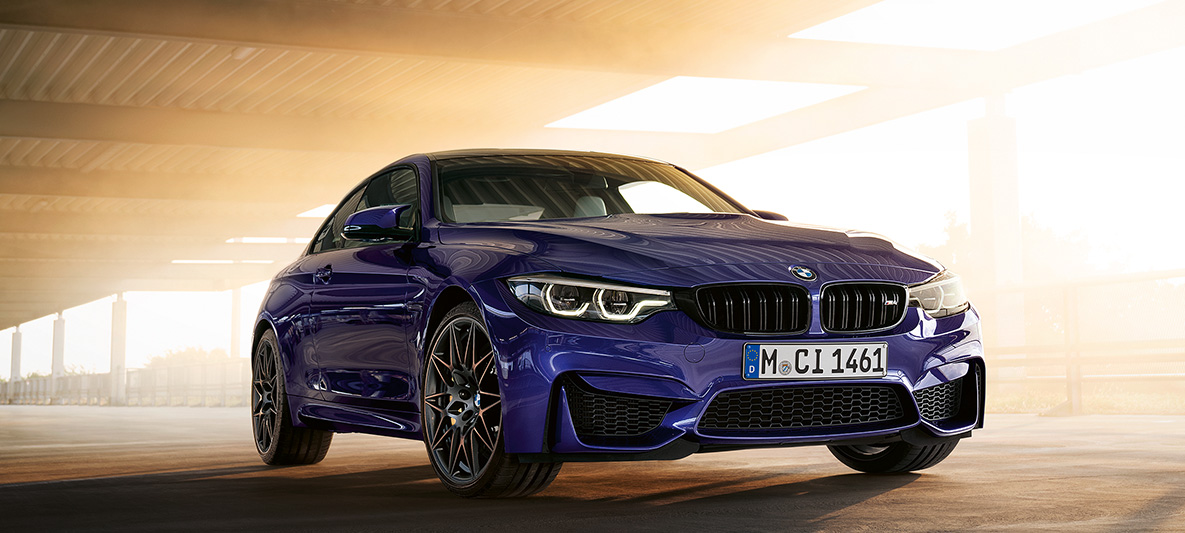 BMW M4 Coupé, M Heritage Edition Velvet Blue BMW M4 Coupé, M Heritage Edition, edición especial, Velvet Blue