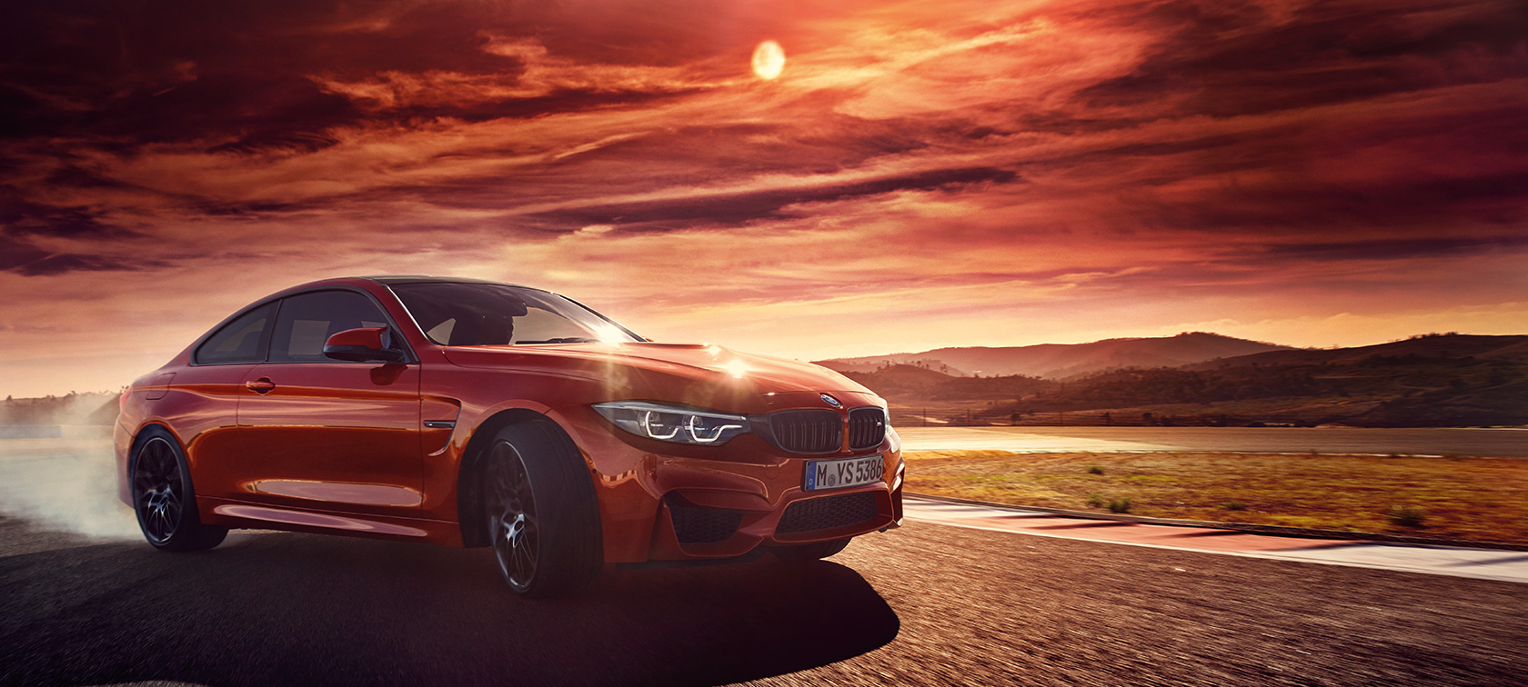 BMW M4 Coupé BMW M4 Coupé, toma lateral en trayecto sinuoso