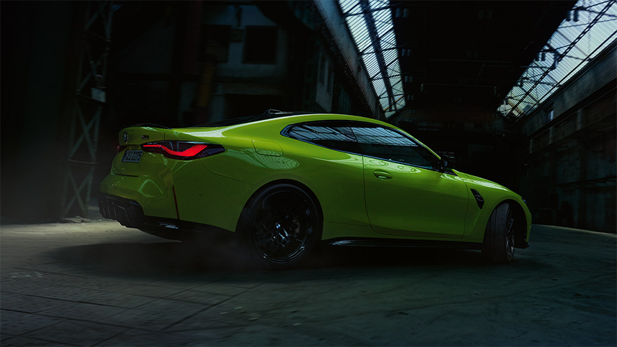 BMW M4 Competition Coupé G82 2020 Sao Paulo Gelb Vista de tres cuartos del lateral