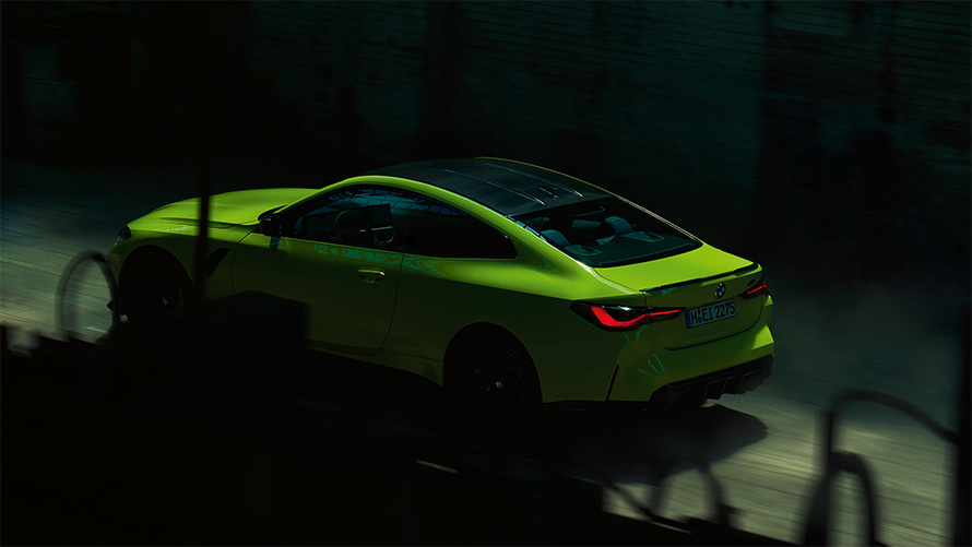 BMW M4 Competition Coupé G82 2020 Sao Paulo Gelb Vista de tres cuartos de la zaga