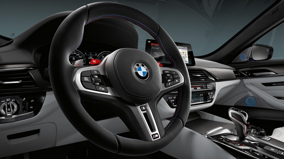 BMW M5 Sedán: detalle volante BMW M5 Sedán: detalle volante