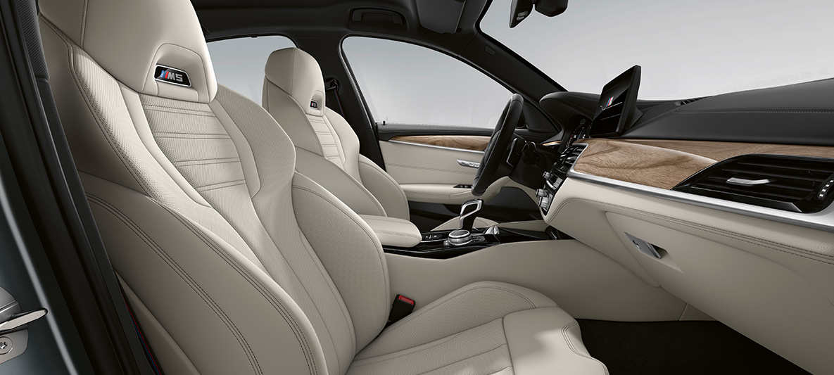 BMW Individual BMW M5 F90 LCI Renovación 2020 Equipamiento de cuero integral Merino BMW Individual Rauchweiss/Schwarz Interior BMW Individual BMW M5 F90 LCI Renovación 2020 Equipamiento de cuero integral Merino BMW Individual Rauchweiss/Schwarz Interior