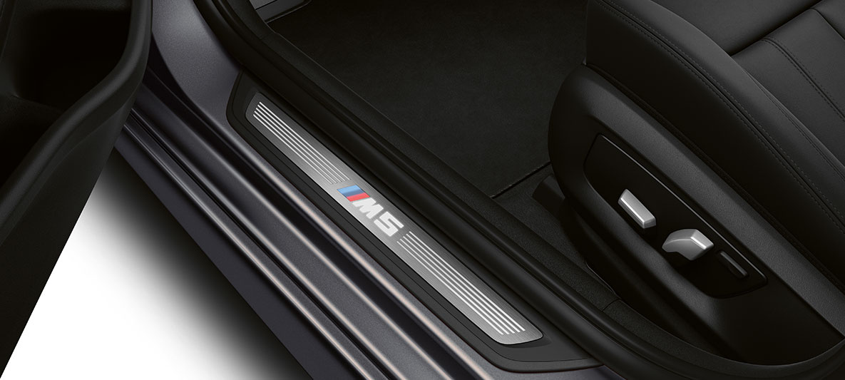 Molduras de entrada con anagrama "M5" BMW M5 F90 LCI Renovación 2020 Interior Molduras de entrada con anagrama "M5" BMW M5 F90 LCI Renovación 2020 Interior
