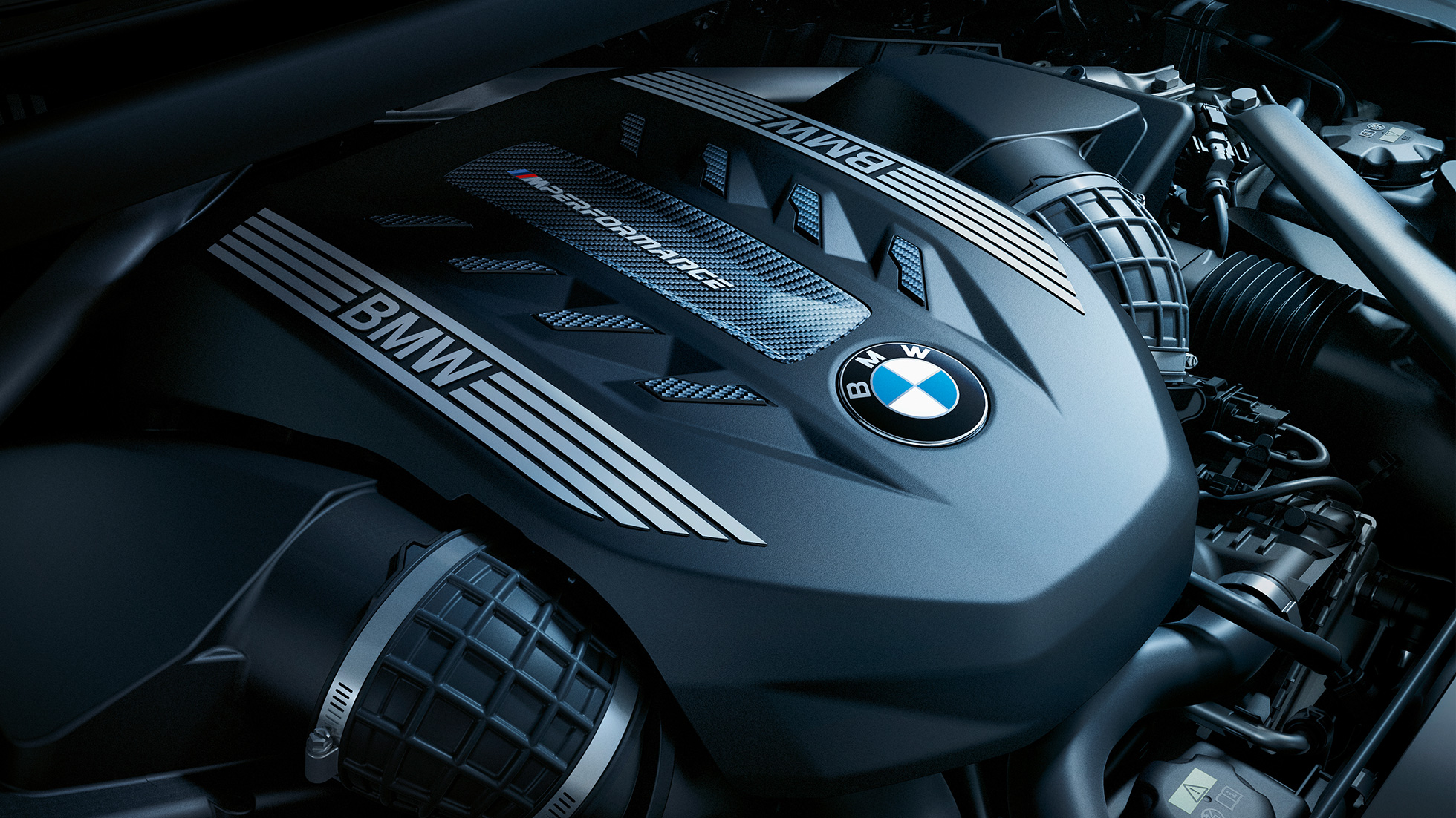 Motor de 8 cilindros BMW TwinPower Turbo. BMW X6 M50i con motor de 8 cilindros BMW TwinPower Turbo.