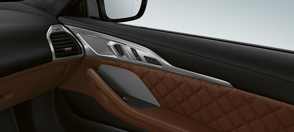 Bowers & Wilkins Diamond Surround Sound System. BMW M8 Coupé, interior con Bowers & Wilkins Diamond Surround Sound System.