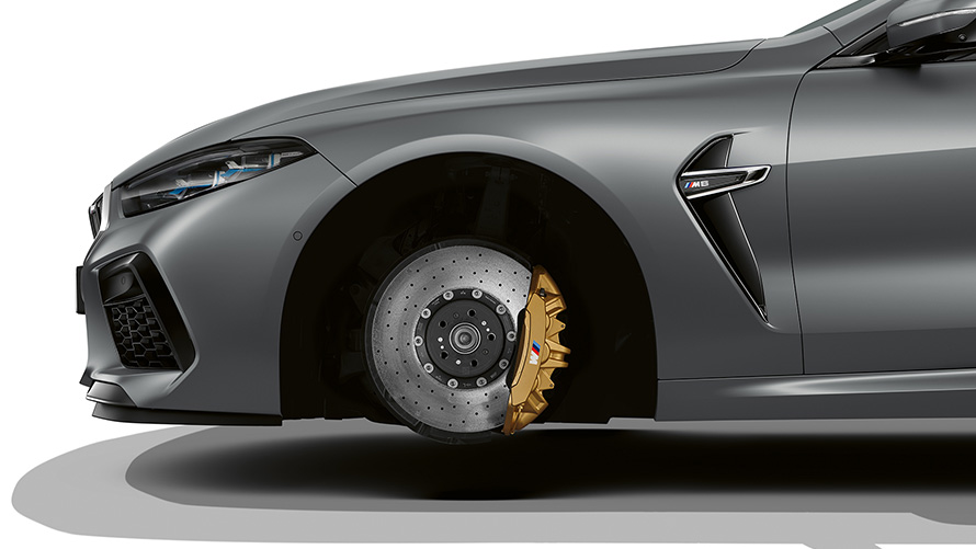 Nuevo BMW M8 Gran Coupé F93 LCI Renovación 2022 BMW Individual Frozen Pure Grey metalizado, frenos M de cerámica y carbono, sin neumáticos