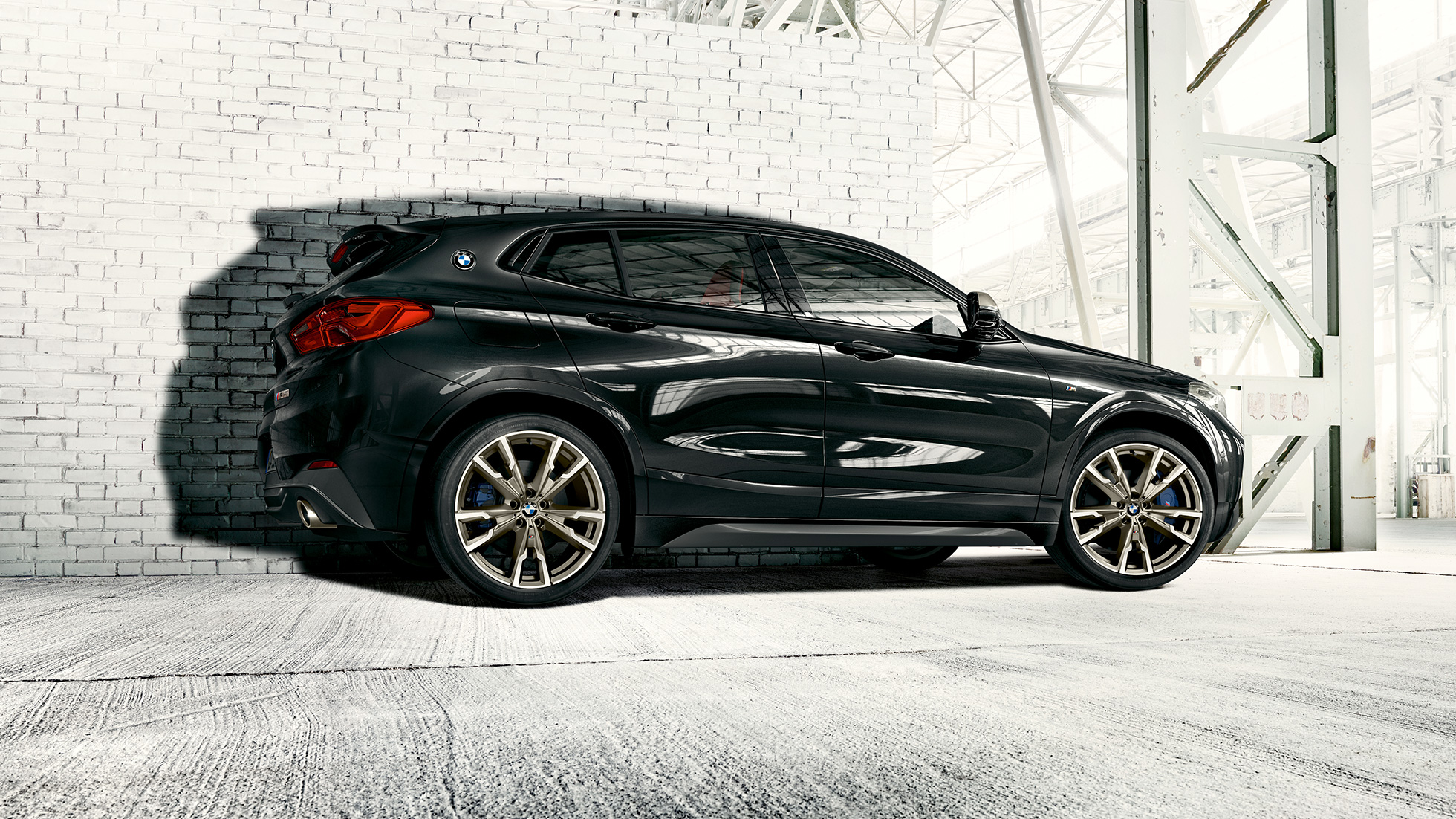 Exterior BMW X2 M35i Exterior BMW X2 M35i Black Sapphire metalizado F39 Vista del lateral