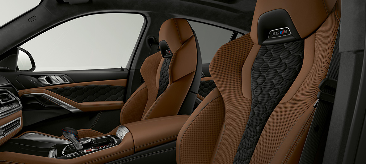 Asientos multifuncionales M del BMW X6 M Asientos multifuncionales M con logo X6 M, interior del BMW X6 M 2020